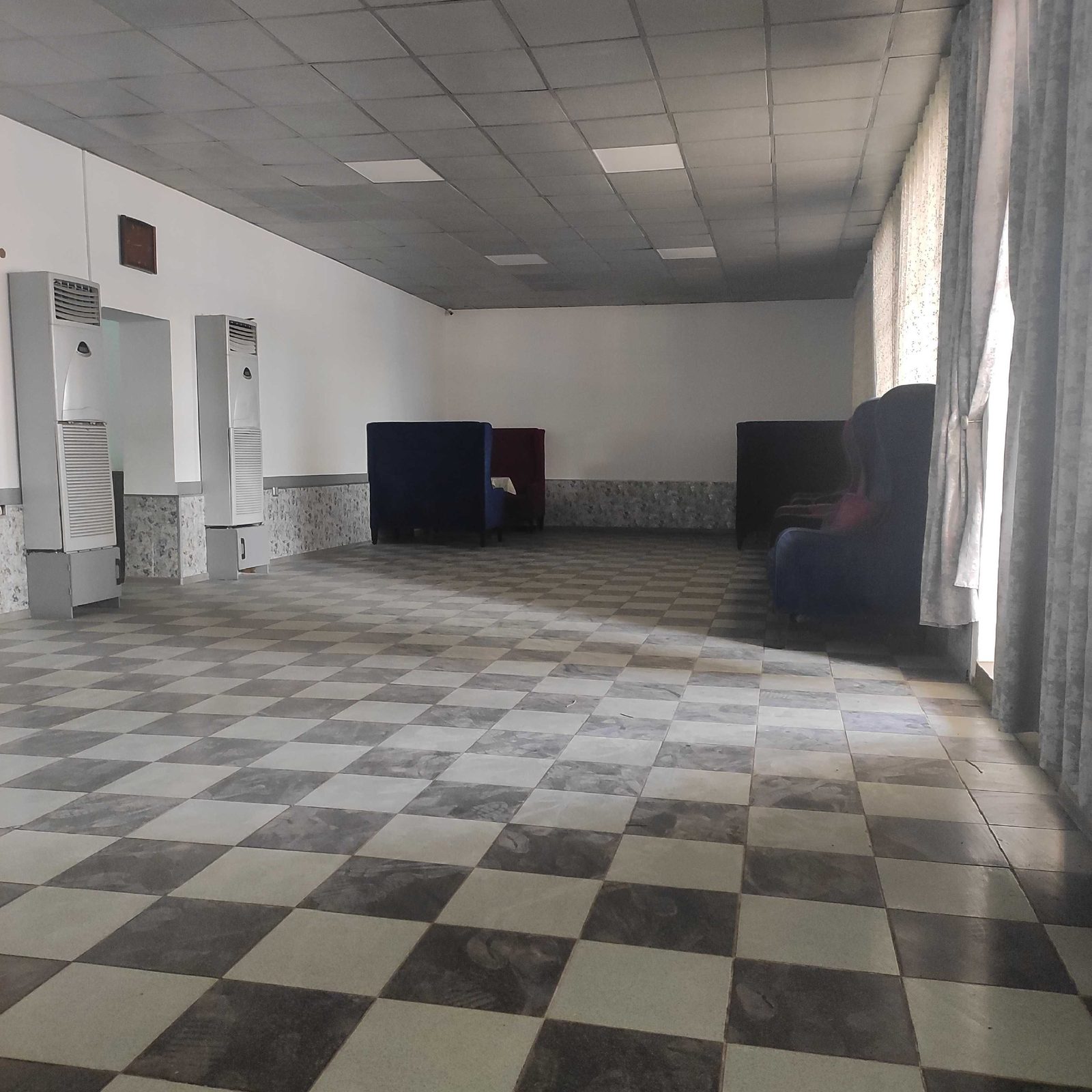 Sotiladi Kafé 6.3 sotka Malika bozori