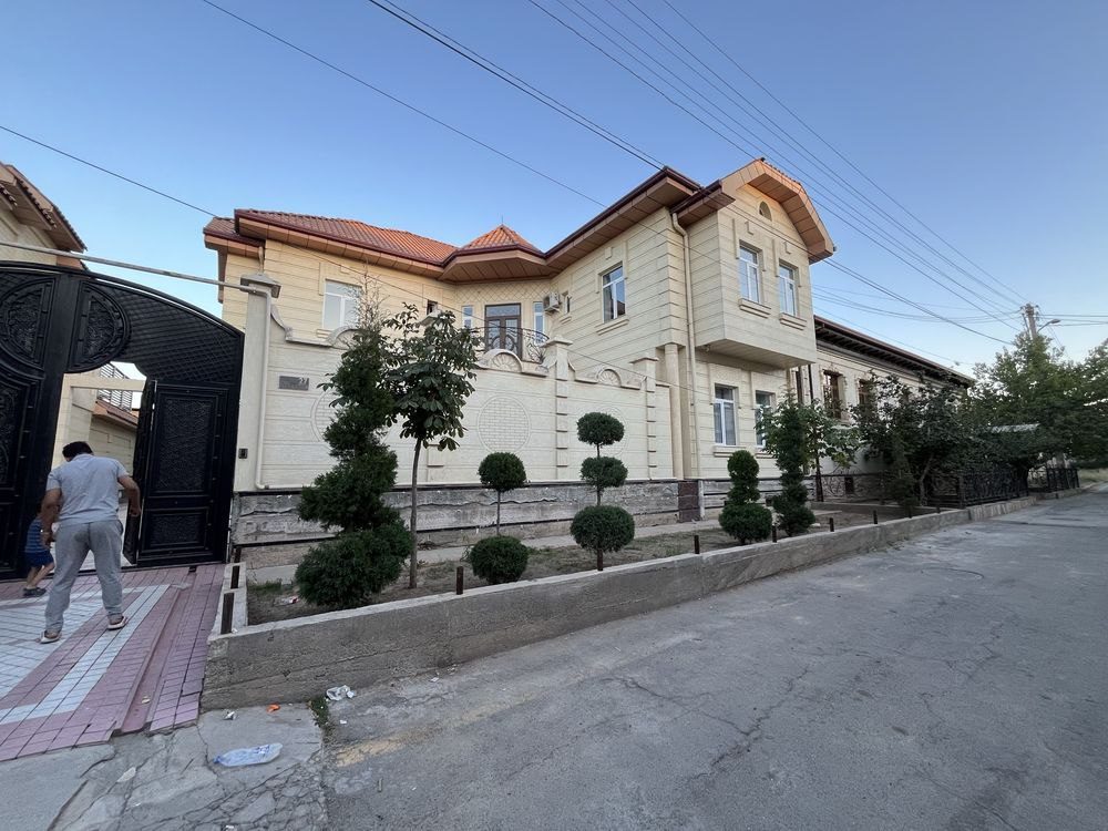 8-комнатный дом, 600 м², Ташкент, Юнусабадский район, на продажу