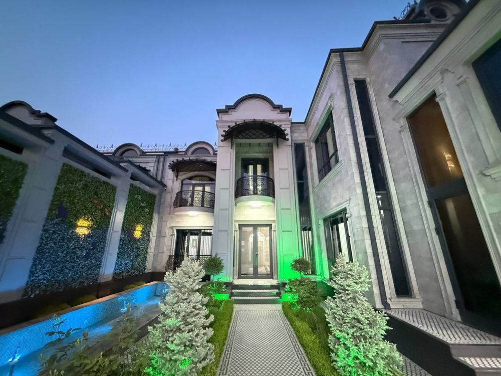 7-комнатный дом, 700 м², Ташкент, Юнусабадский район, на продажу