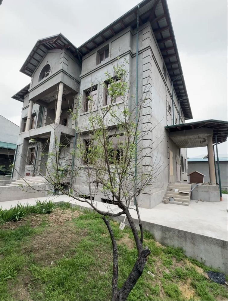 9-комнатный дом, 1200 м², Ташкент, Юнусабадский район, на продажу