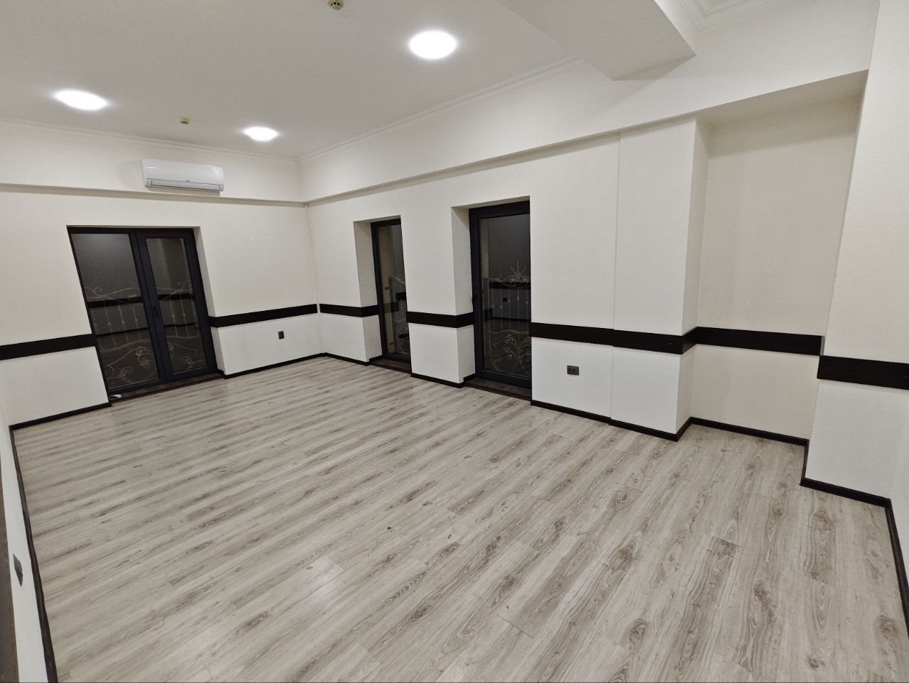 Office for rent on Ts1, near Tata hotel