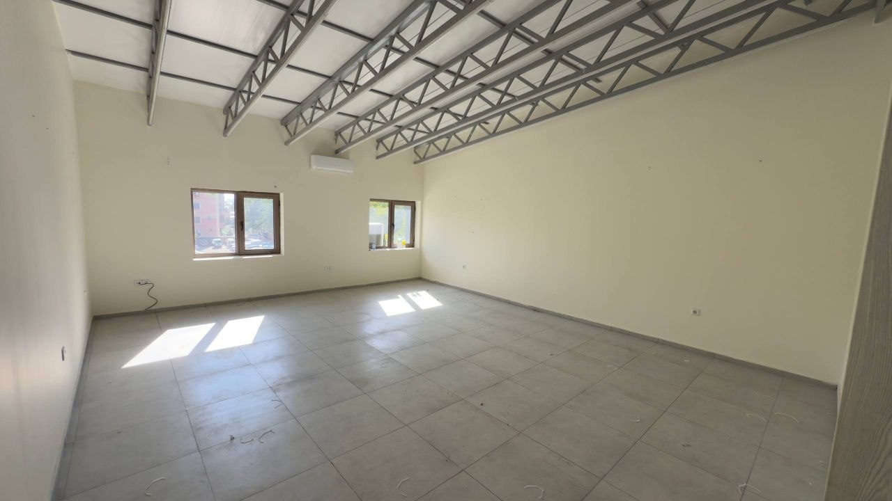 City center, office space, 37 sq.m, 3rd floor, in BC, parking