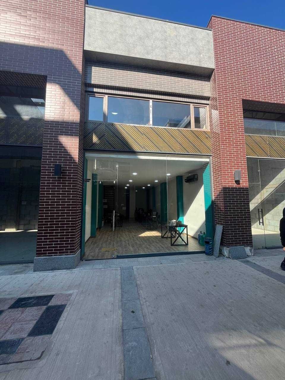Markaz, Alfraganus savdo markazi: do'kon, ofis, salon. 2 qavat, 110 m²