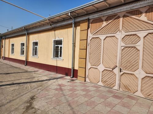 House in Yashnabad district