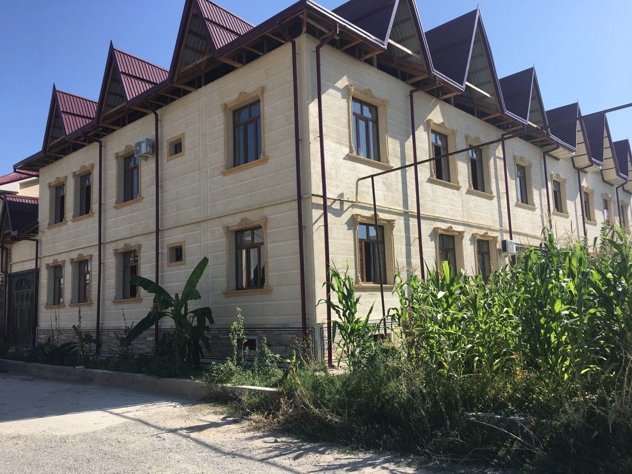 10-комнатный дом, 300 м², Ташкент, Сергелийский район, на продажу